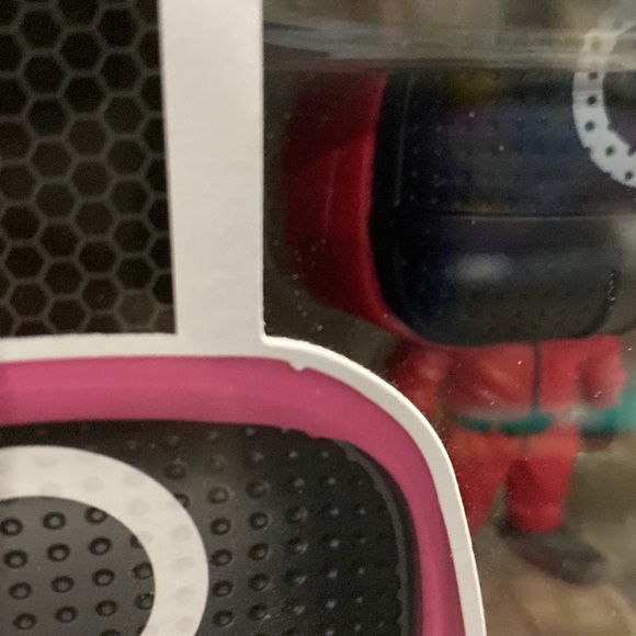 Funko Pop! Television | Squid Game #1226: Round Masked Worker - Vinyl Figure - Picture 10 of 10